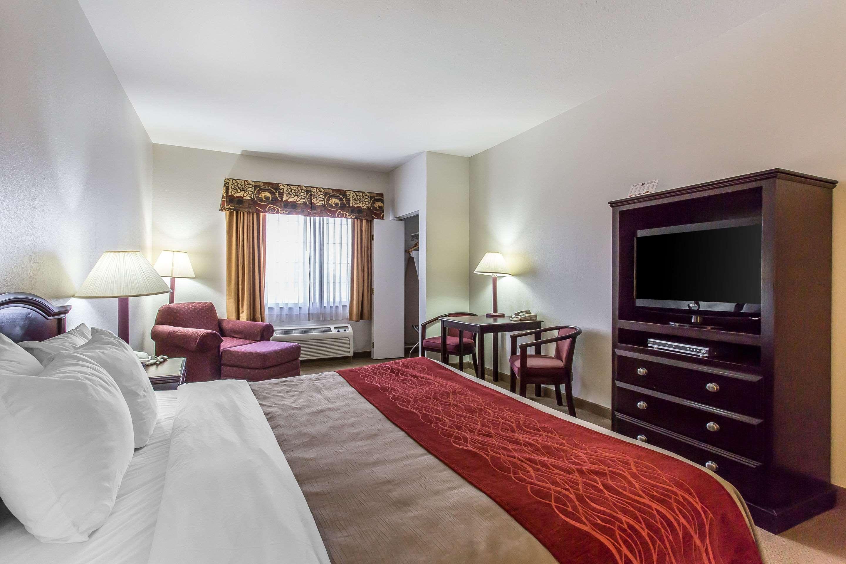 Quality Inn & Suites Guymon Exterior photo
