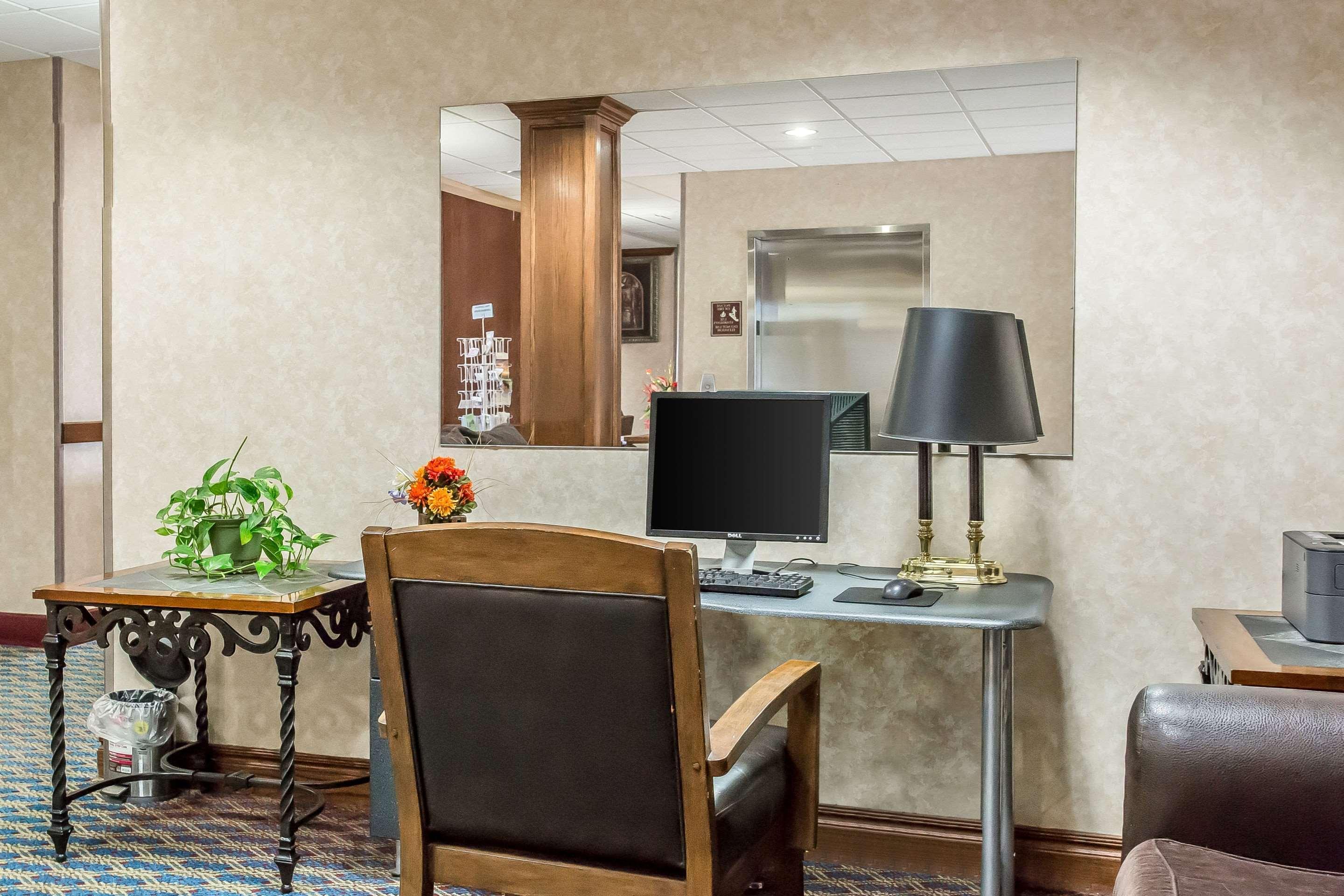 Quality Inn & Suites Guymon Exterior photo